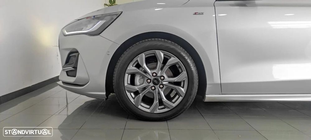 Ford Focus 1.0 EcoBoost MHEV ST-Line - 43