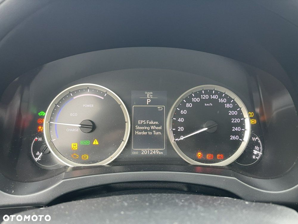 Lexus IS 300h Comfort - 7