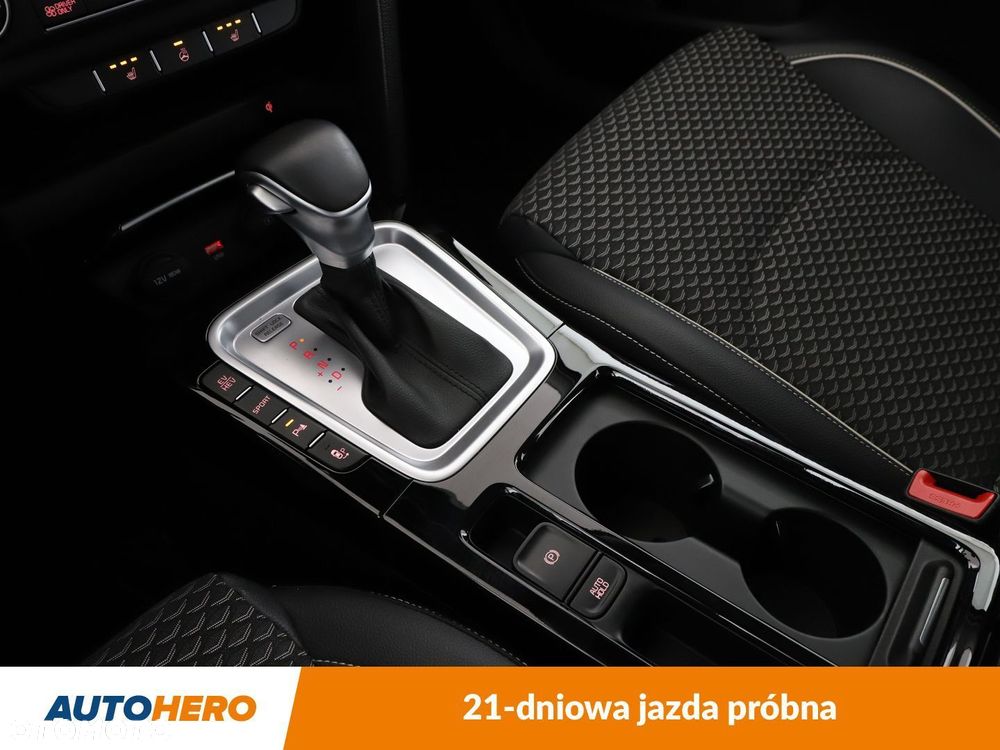 Kia XCeed - 30