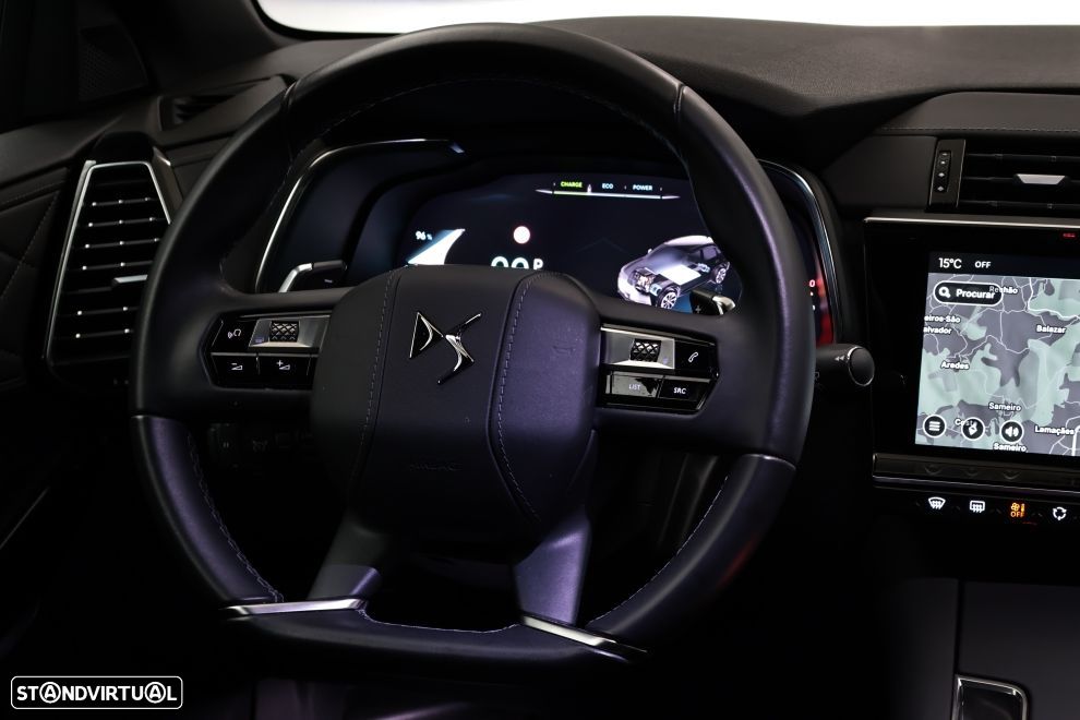DS DS7 4x4 300 Rivoli - 17