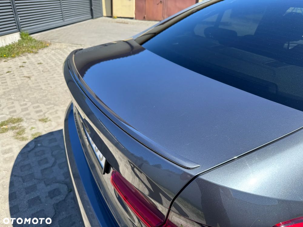 BMW Seria 3 320d xDrive M Sport Shadow - 12