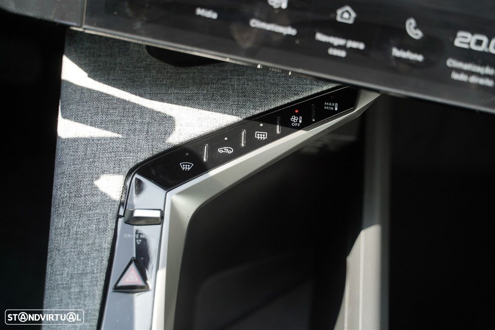 Peugeot 3008 1.2 Hybrid Allure e-DCS6 - 28