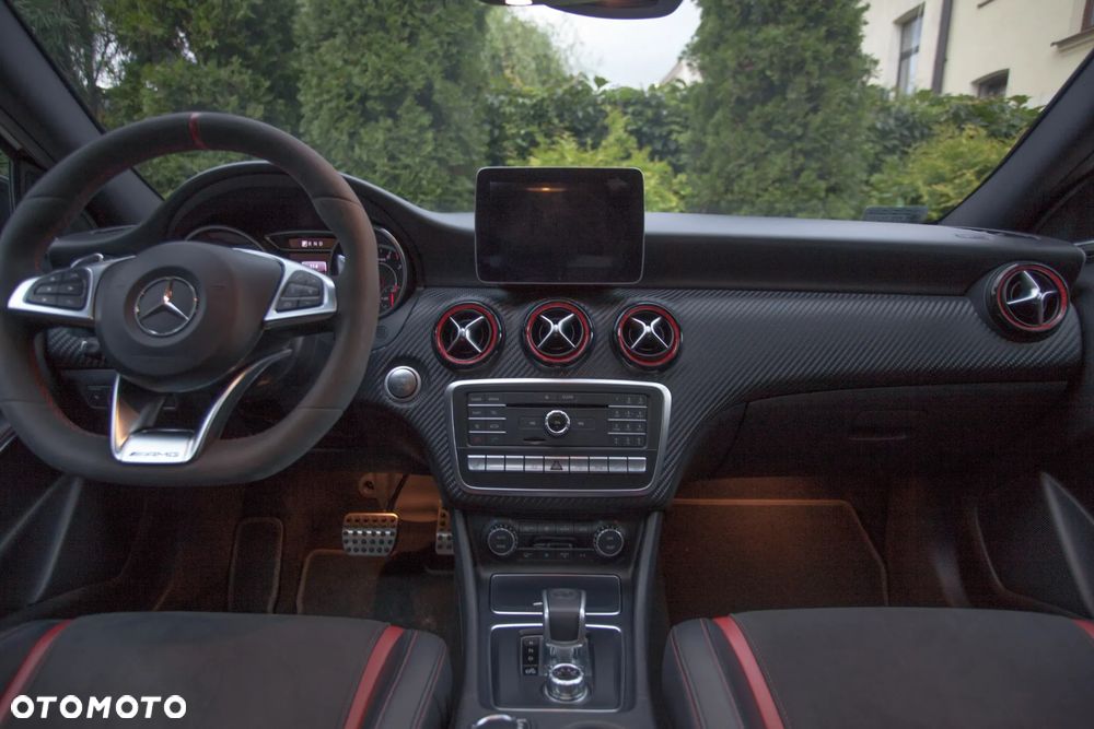 Mercedes-Benz Klasa A AMG 45 4-Matic - 37