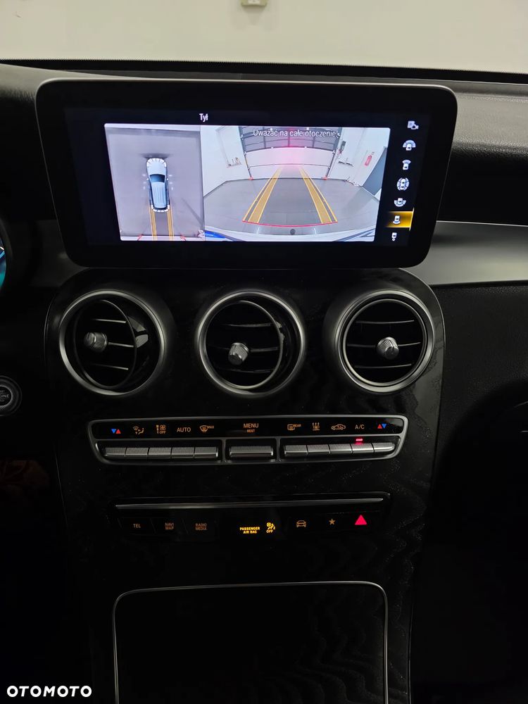 Mercedes-Benz GLC 300 de 4Matic 9G-TRONIC AMG Line Plus - 9