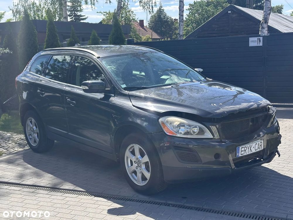 Volvo XC 60 DRIVe Momentum - 4