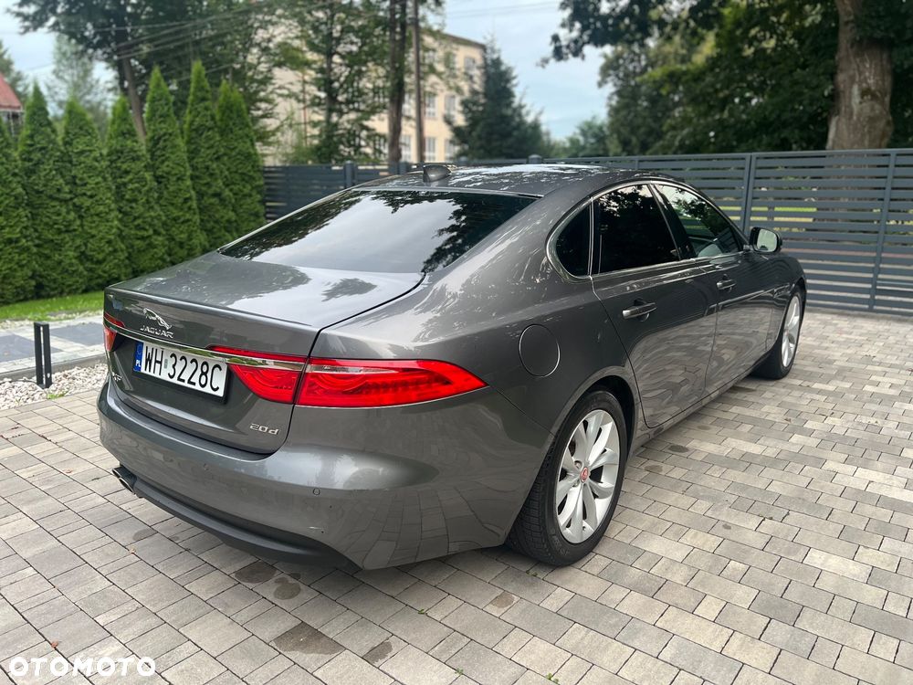 Jaguar XF 2.0 i4D Prestige - 7