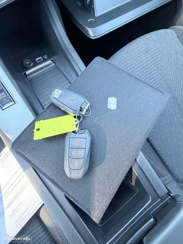 Peugeot e-308 156 Style - 21