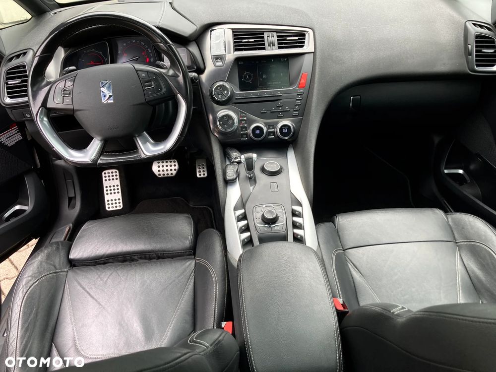 Citroën DS5 2.0 HDi Hybrid4 SoChic MCP - 10