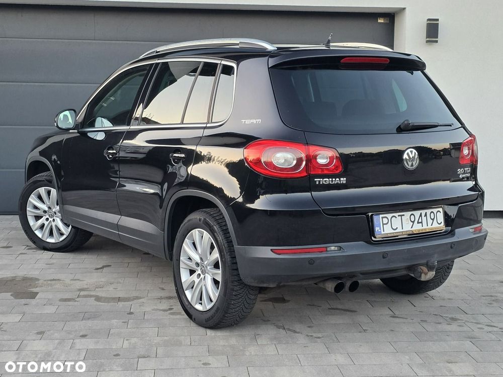 Volkswagen Tiguan - 4