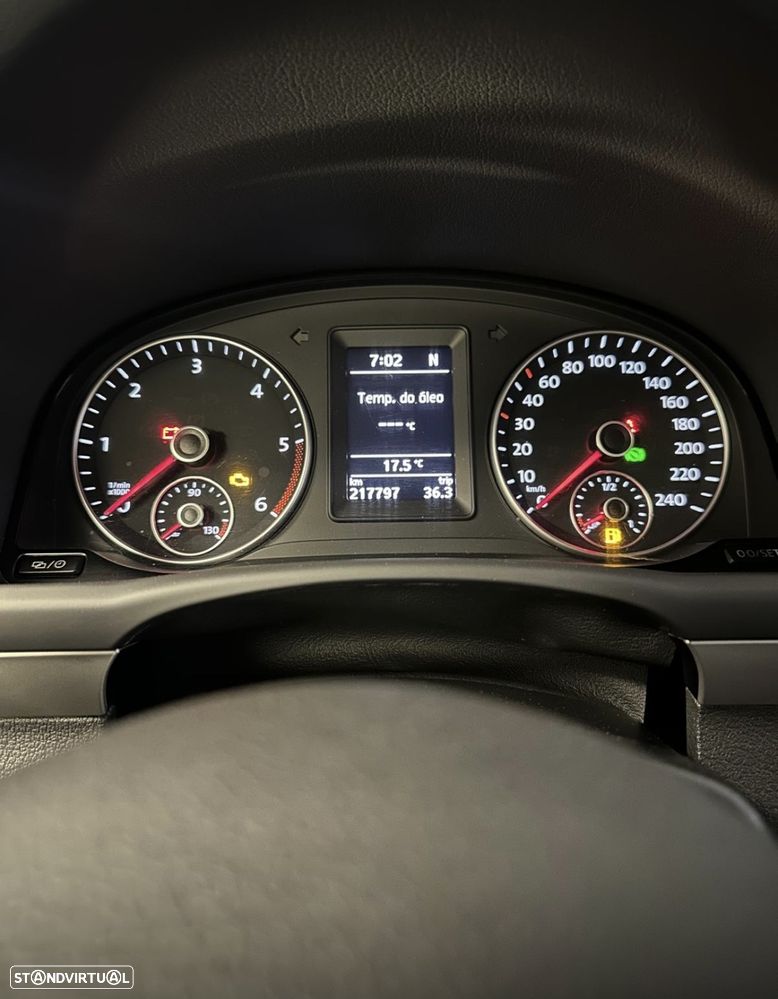 VW Touran 1.6 TDI DPF BlueMotion DSG Trendline - 3