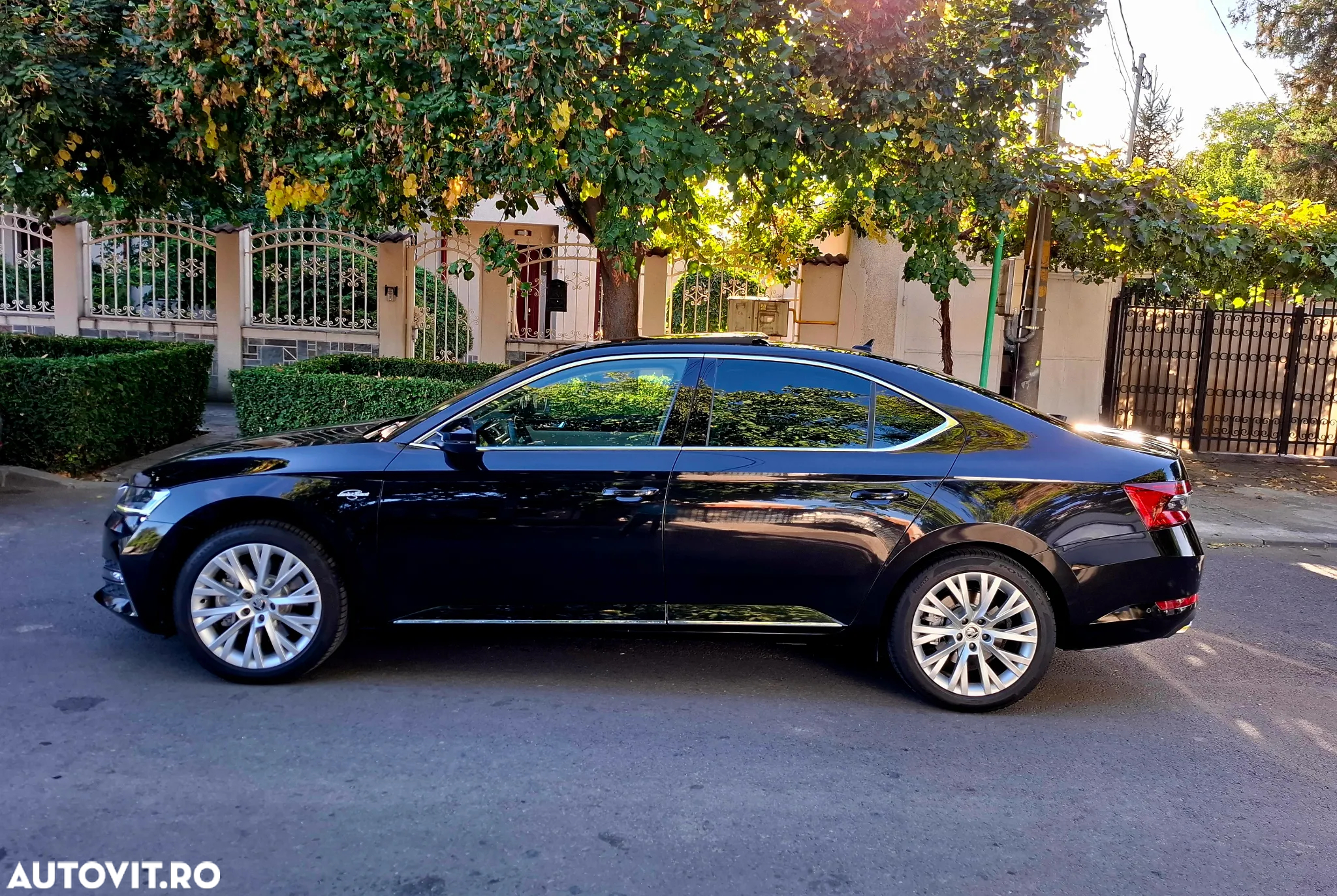 Skoda Superb 2.0 TSI 4x4 DSG L&K - 2