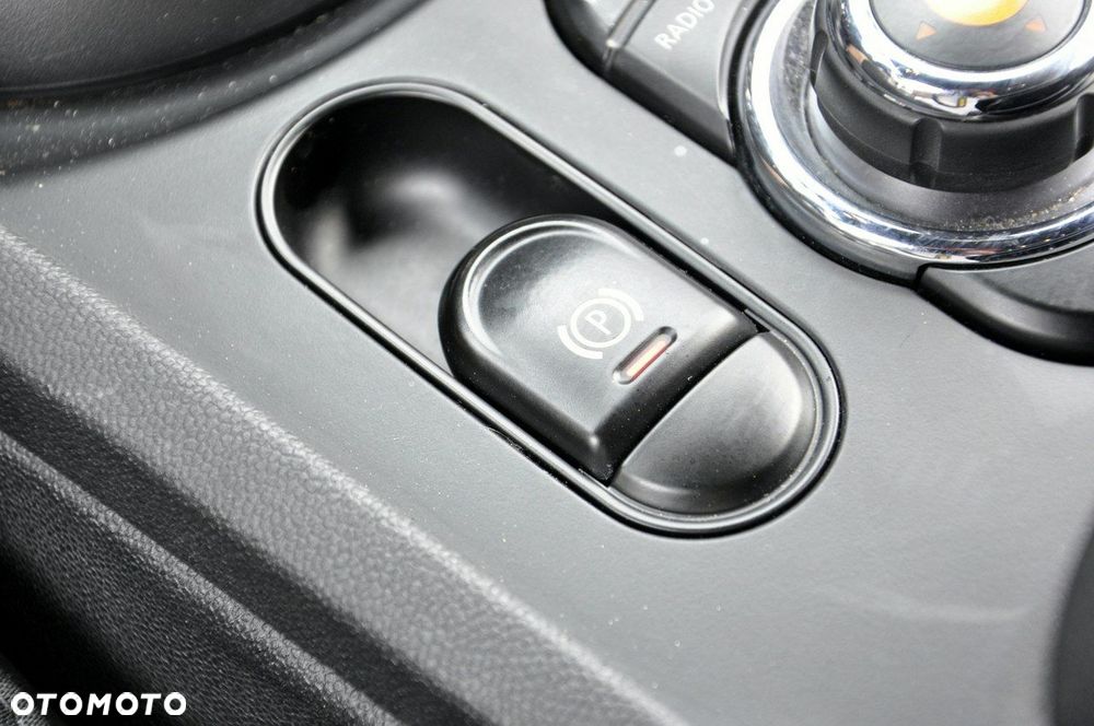 MINI Clubman Cooper D Essential Trim - 38