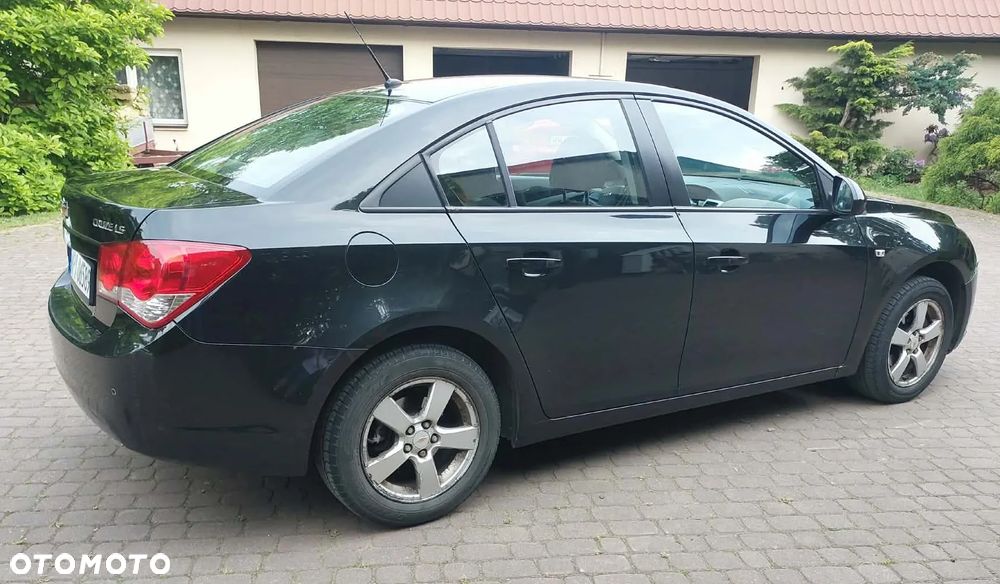 Chevrolet Cruze 1.8 LS (klm) - 15