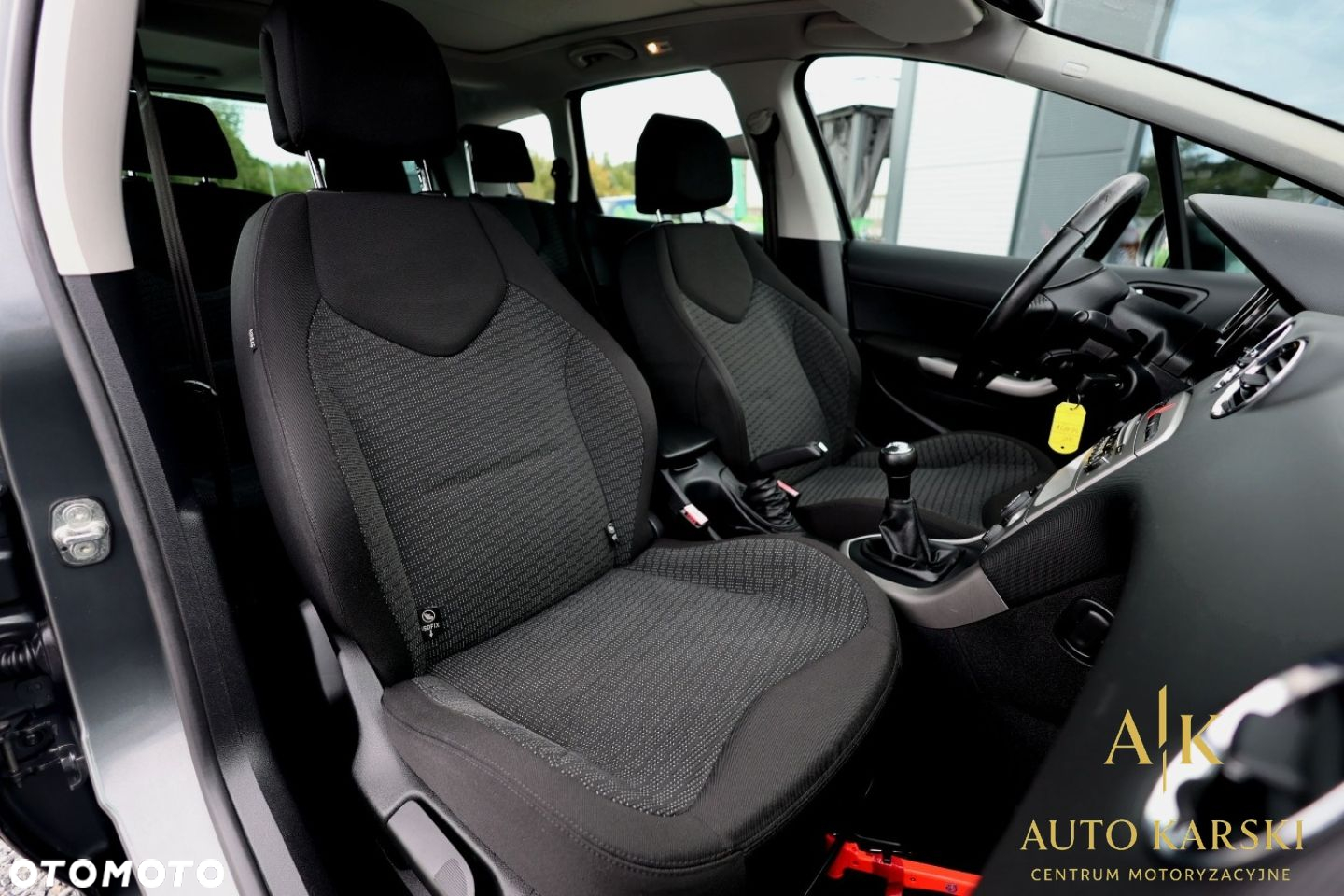 Peugeot 308 - 35