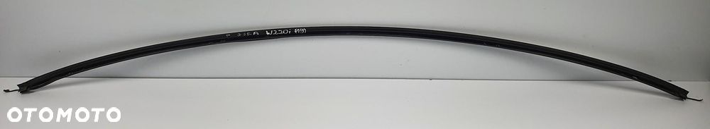 LISTWA SZYBY CZOŁOWEJ MERCEDES W220 - 5