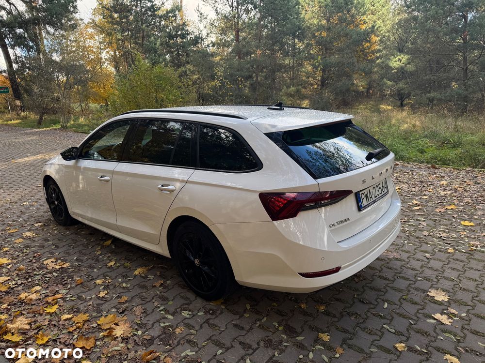 Skoda Octavia 2.0 TDI DSG Sportline - 7