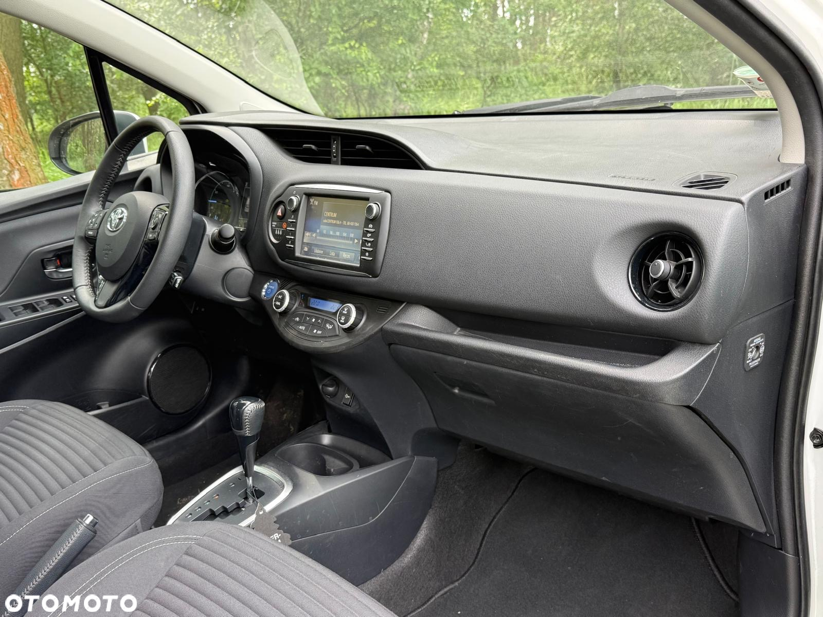 Toyota Yaris Hybrid 1.5 Comfort - 10