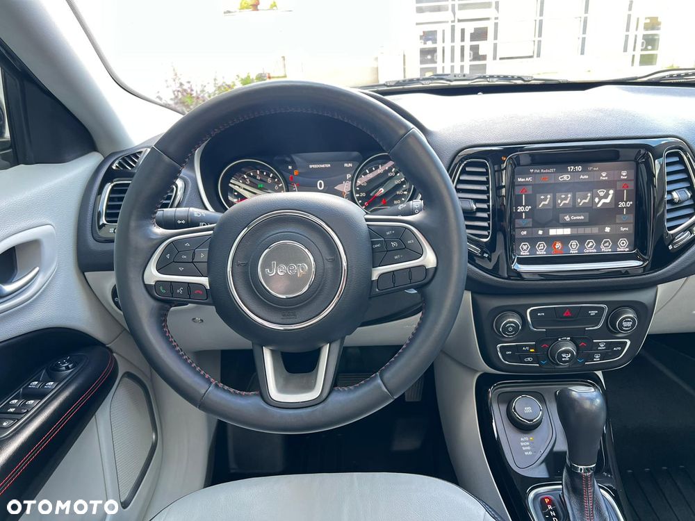 Jeep Compass - 12
