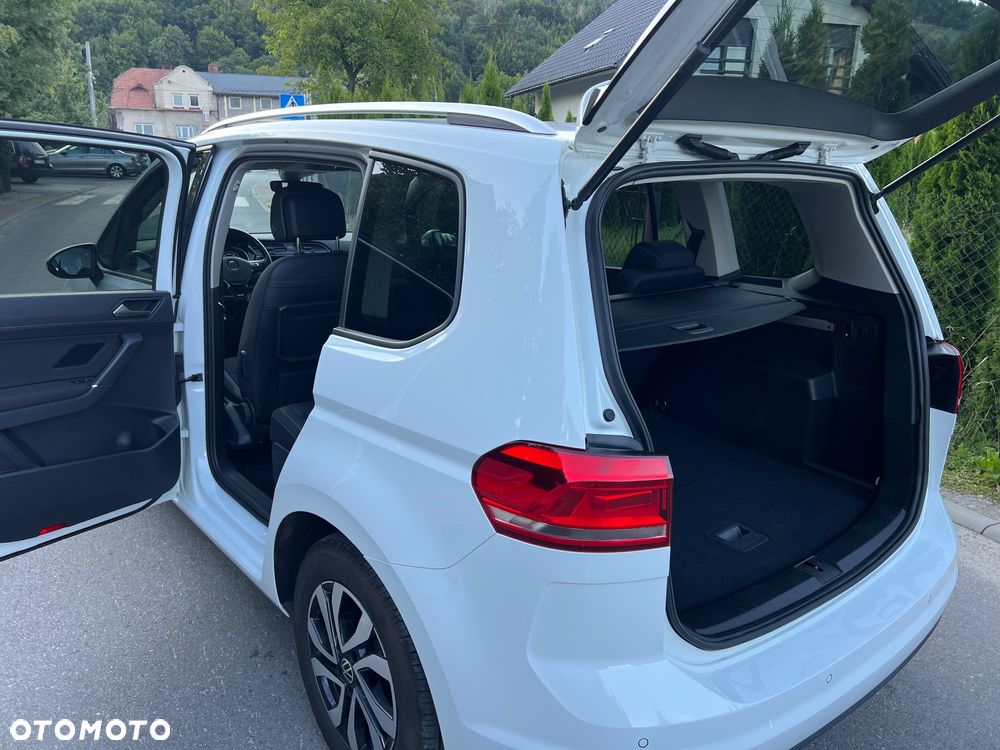 Volkswagen Touran 2.0 TDI BMT Active DSG - 17