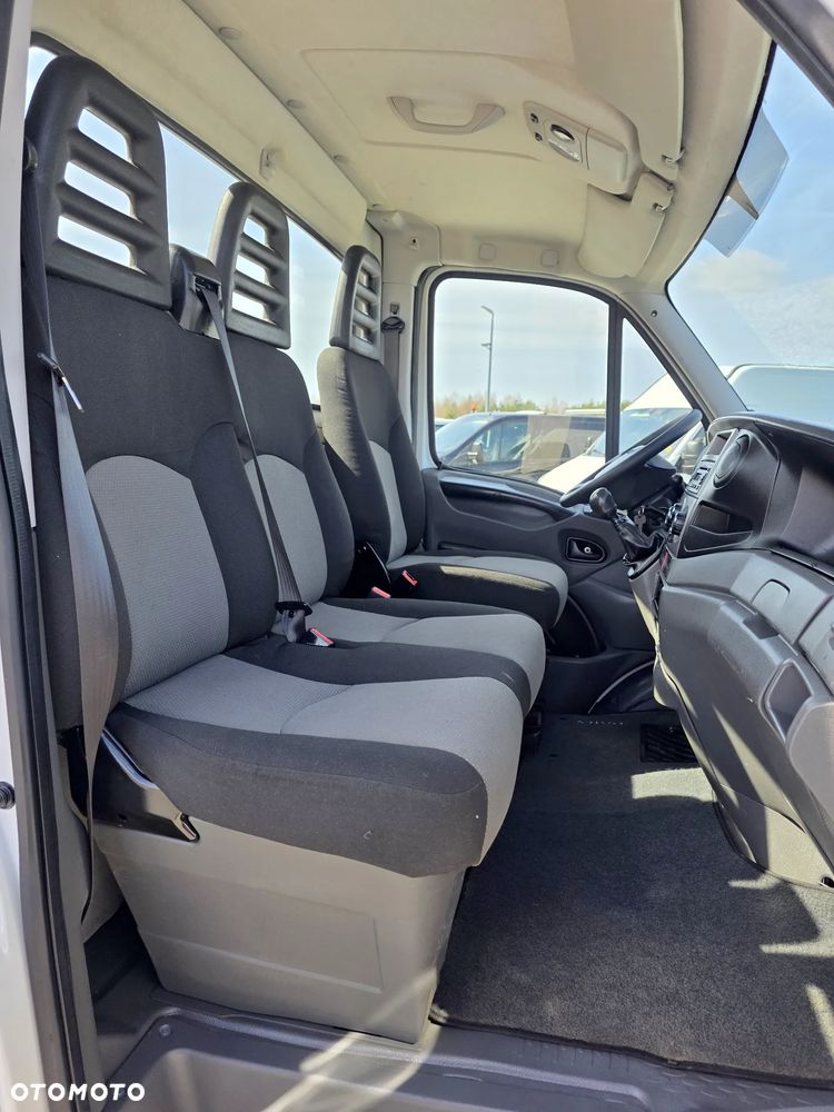 Iveco 35S13 2,3 HPI 130 KONNA SKRZYNIA 4,2M WEBASTO - 18