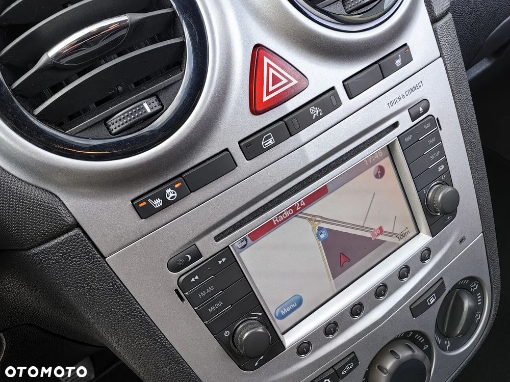 Opel Corsa 1.6T GSI - 24