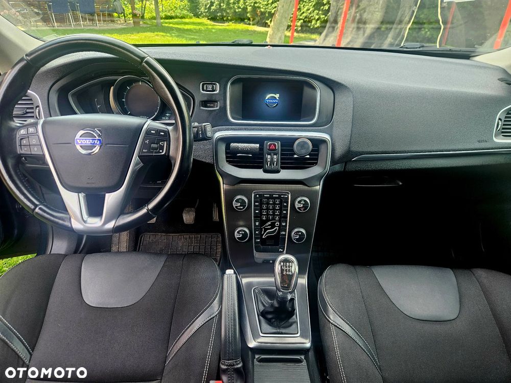 Volvo V40 D2 Momentum - 5