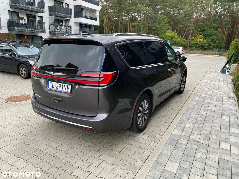 Chrysler Pacifica - 1