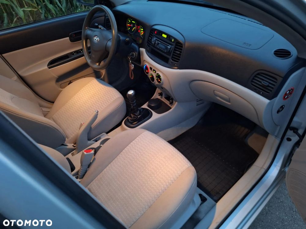 Hyundai Accent 1.5 CRDi Comfort - 6