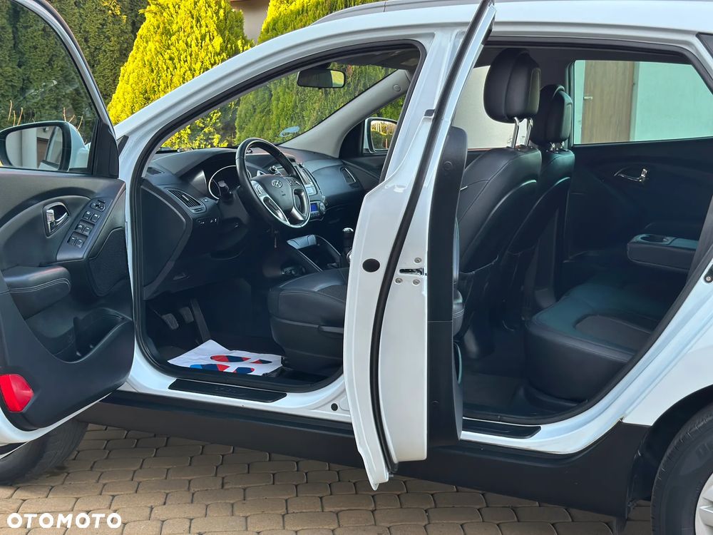 Hyundai ix35 2.0 2WD Style - 19