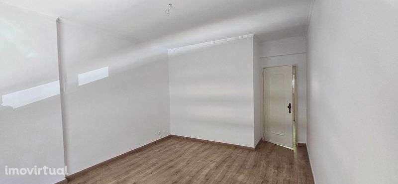 Excelente Apart. T2 Casal São Brás Amadora - Grande imagem: 3/5