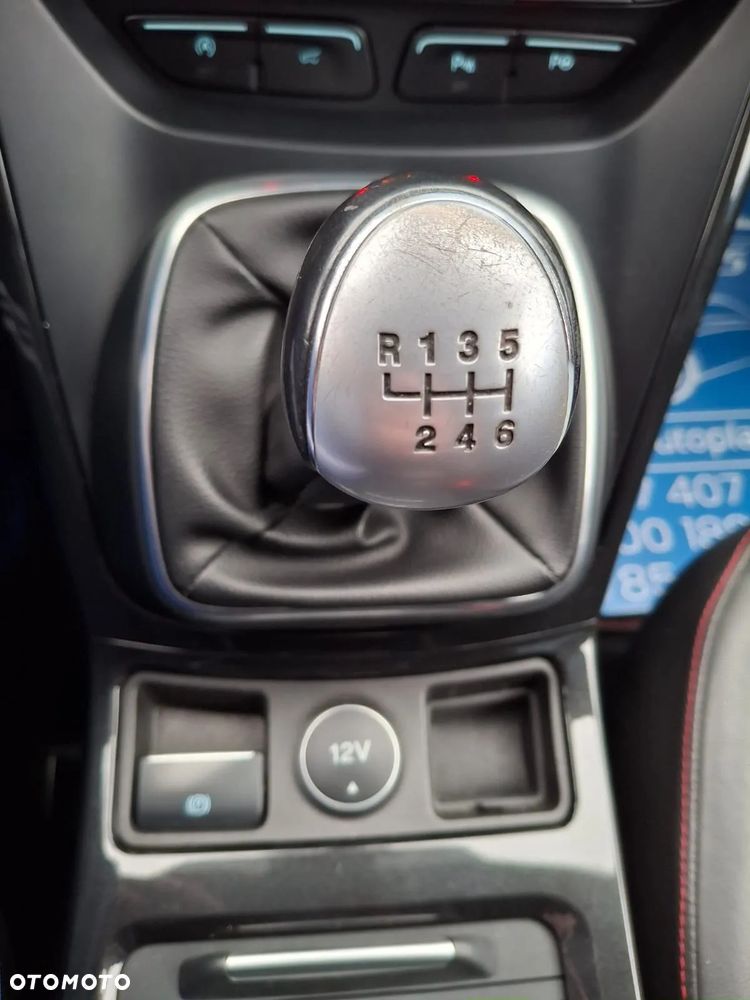 Ford Kuga 1.5 EcoBoost 2x4 ST-Line - 29