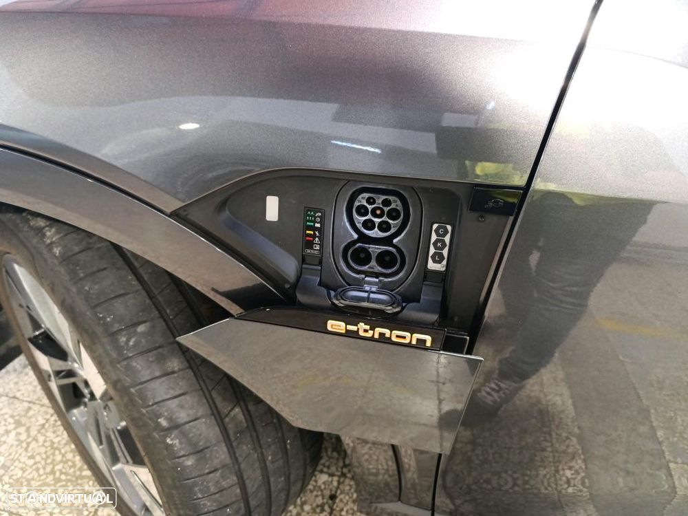 Audi e-tron Sportback 55 quattro S line - 12
