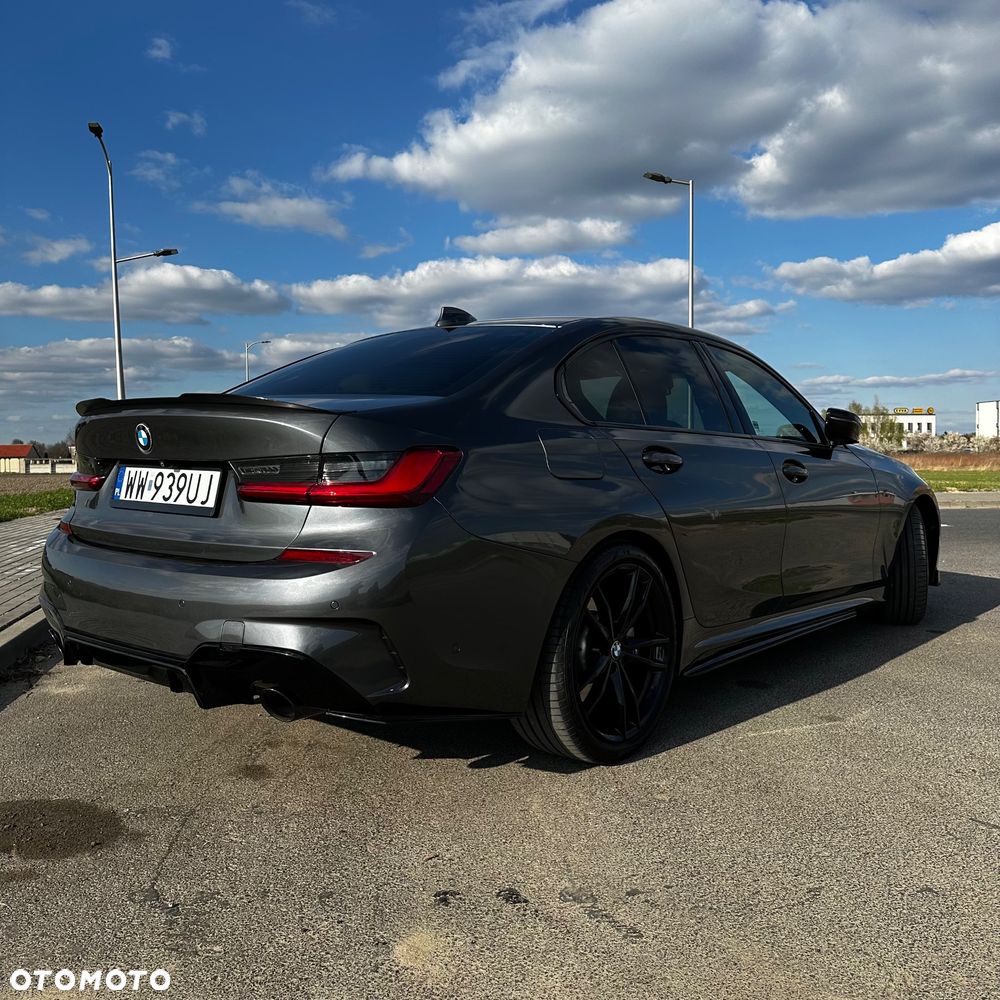 BMW Seria 3 330i M Sport - 6