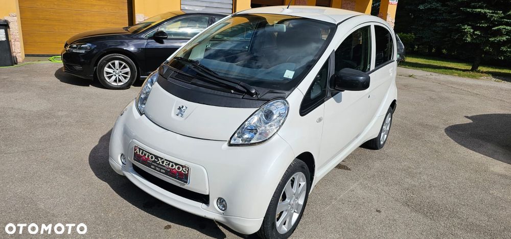 Peugeot iOn Active - 2