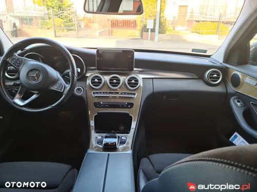Mercedes-Benz Klasa C 250 7G-TRONIC Exclusive - 6