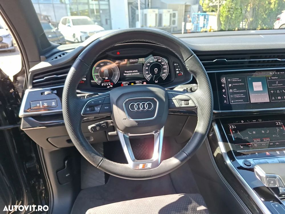 Audi Q7 55 TFSI e quattro Tiptronic PHEV S Line - 8