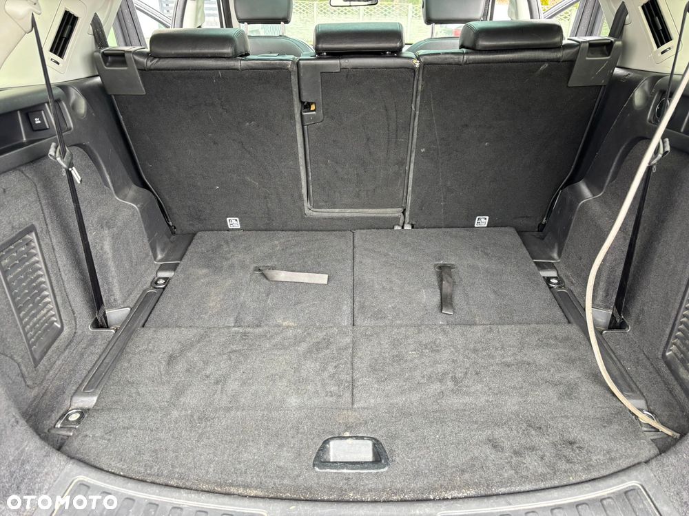 Land Rover Discovery - 18