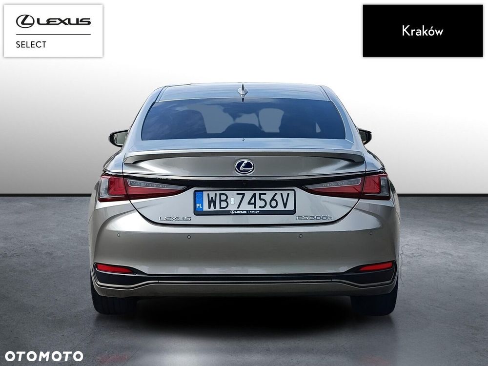 Lexus ES 300h F Sport Edition - 4