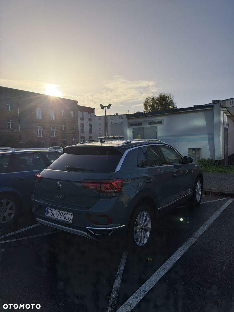 Volkswagen T-Roc - 3