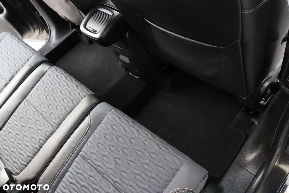 Opel Zafira Tourer 1.4 Turbo Active - 33