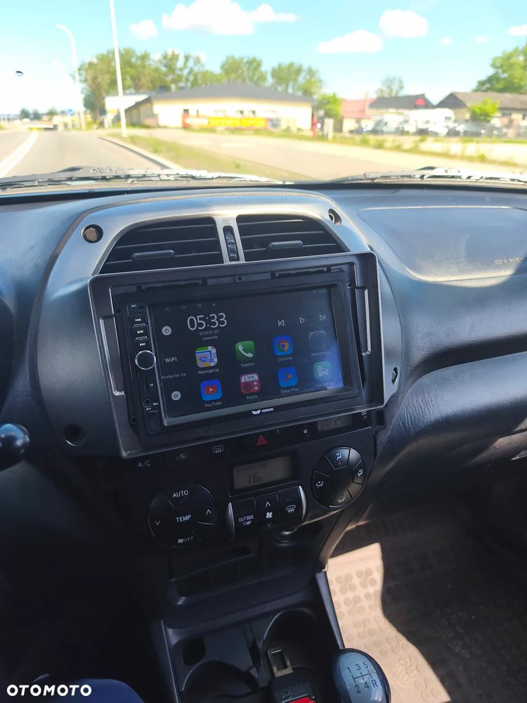 Toyota RAV4 2.0 D-4D 4x4 - 18