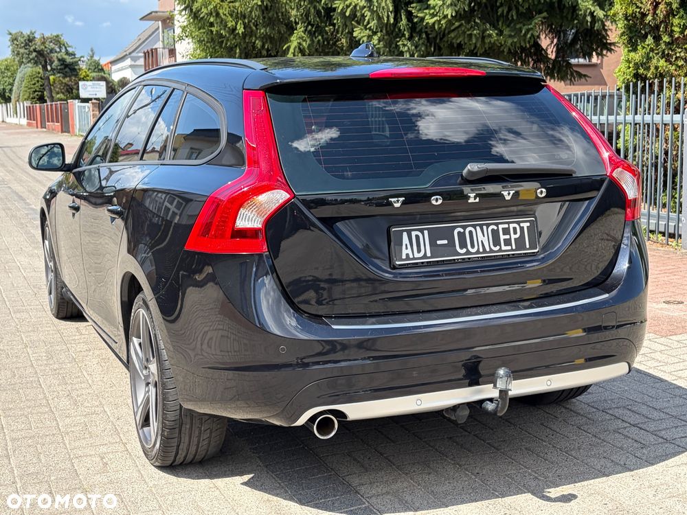 Volvo V60 D3 Momentum - 13
