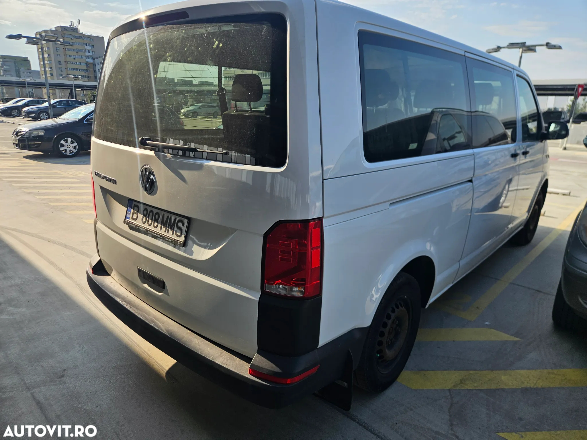Volkswagen Transporter Sasiu CD T6.1 2.0 TDI 81 kW LR - 2