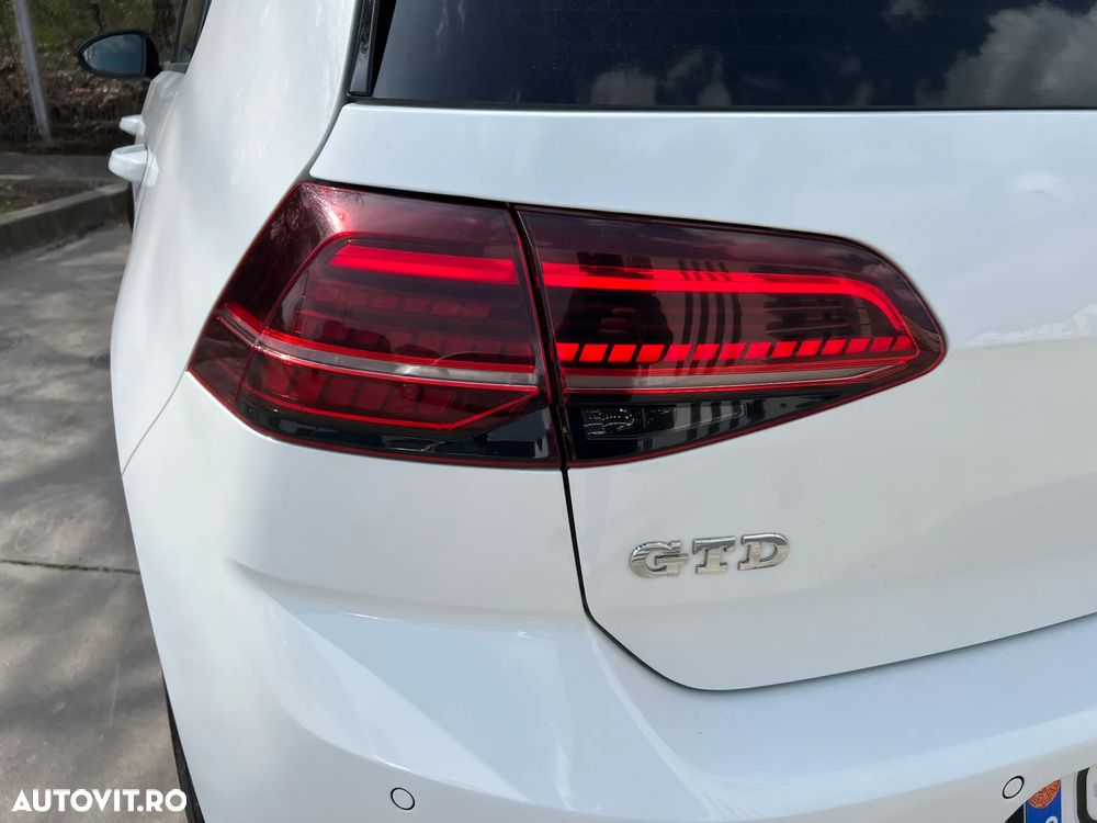 Volkswagen Golf GTD 2.0 TDI SCR DSG - 18