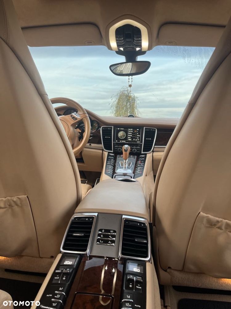 Porsche Panamera Turbo - 13