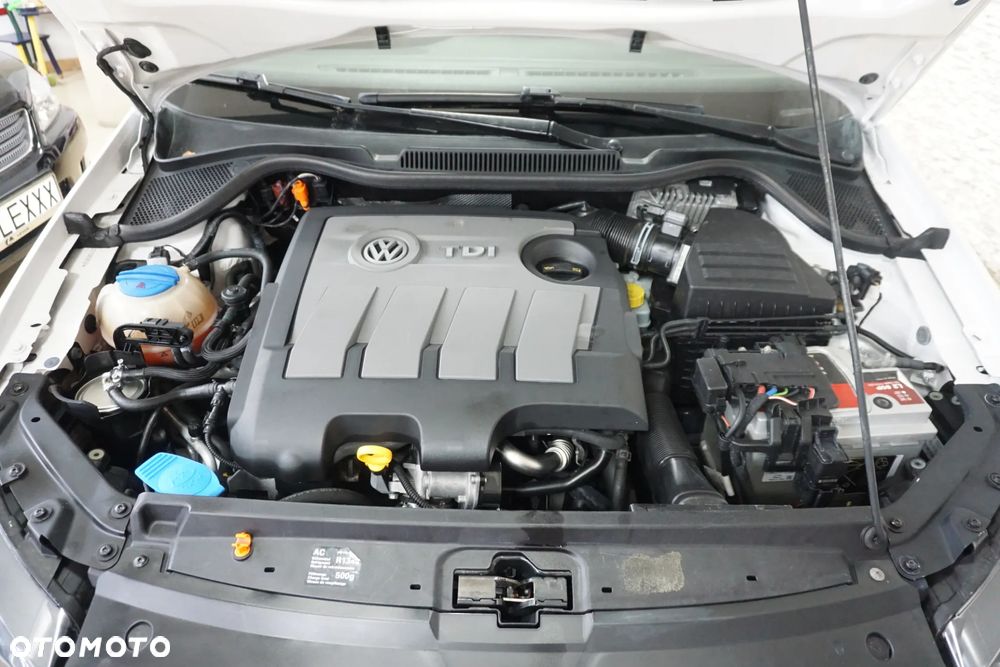 Volkswagen Polo 1.6 TDI Comfortline - 14