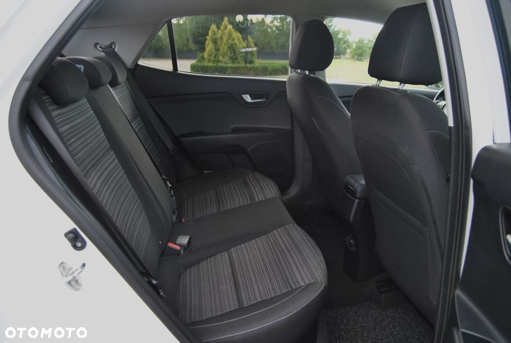 Kia Stonic 1.2 Spirit - 8