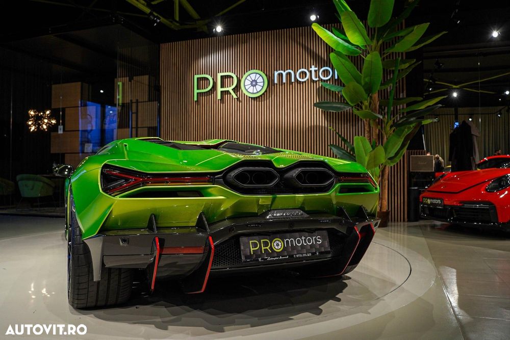 Lamborghini Revuelto - 27