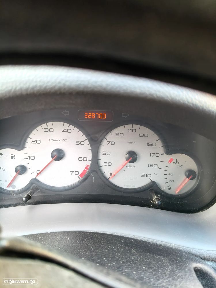 Peugeot 206 1.1 Color Line - 10