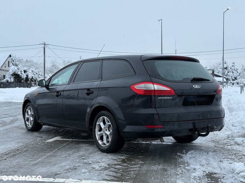 Ford Mondeo 2.0 Ambiente - 4